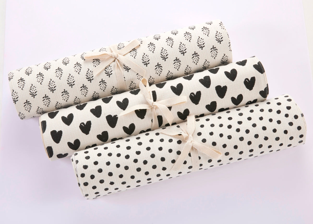Printed Paisley - Runner - 100% Cotton - Ivory / Black